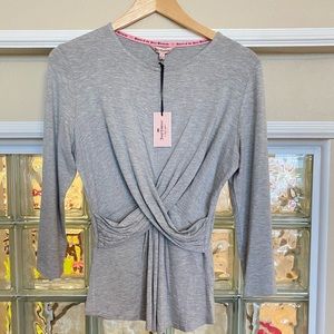 ⏬Price Drop⏬NWT Juicy Couture heather gray top